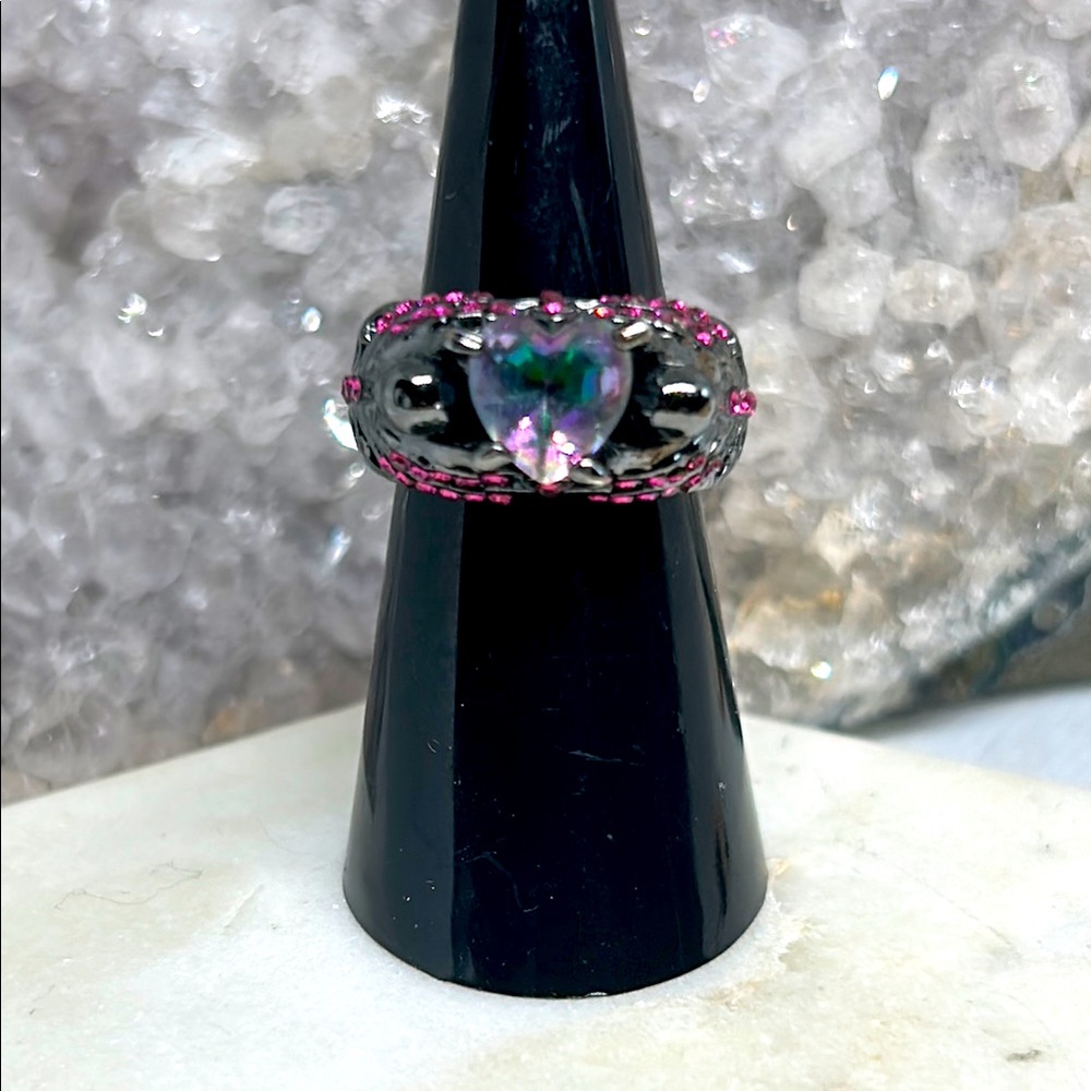 Heart-Shaped Multicolor Ring with Pink Accents